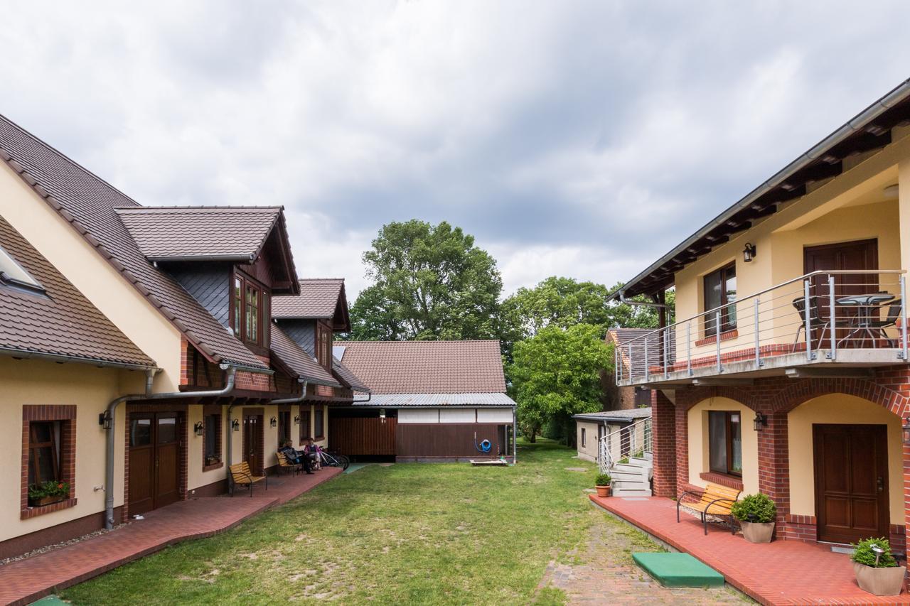 Gasthof Zum Slawen Vetschau Exterior photo